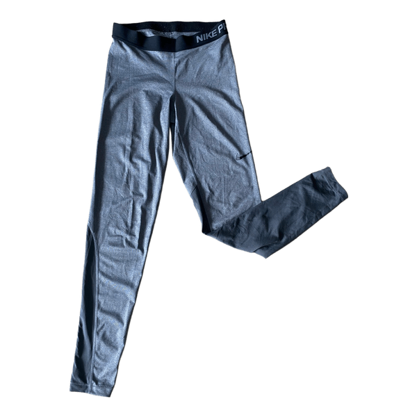 Nike Pro treenitrikoot