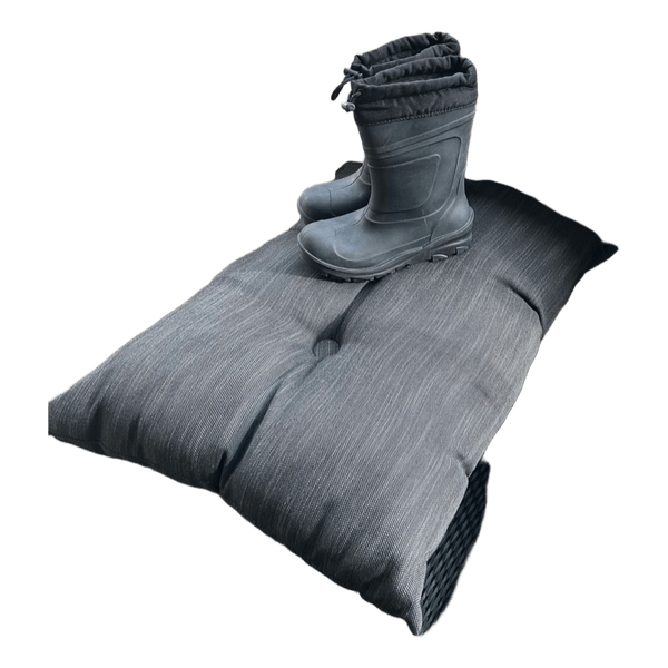 Black insulated rubber boots
