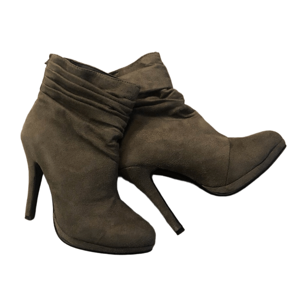 Claudia ghizzani boots