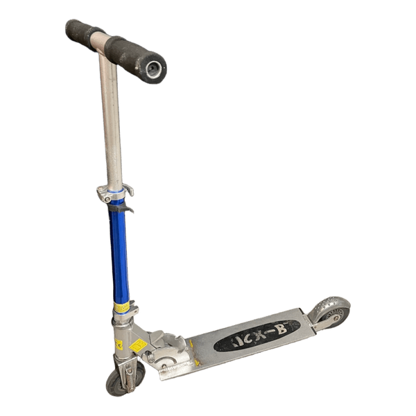 Scooterfor children rotatable and adjustable