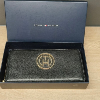 Tommy Hilfiger lompakko