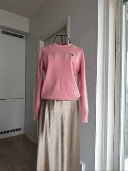 Pink cable knit sweater