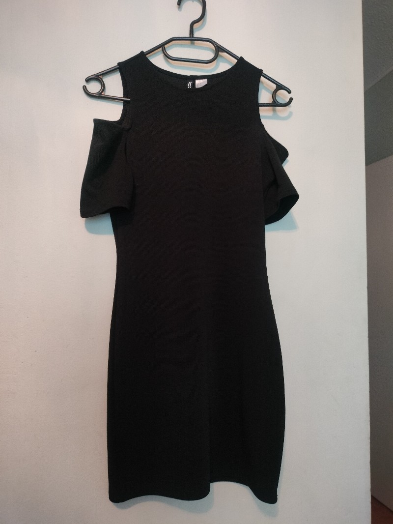 Off-shoulder mekko