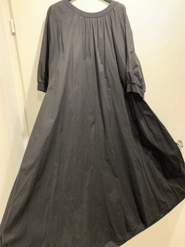 Sanna hopiavuori dress