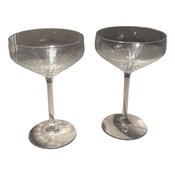 To champagne coupe glas