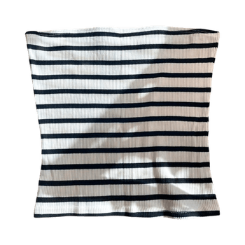 Valkoinen ja navy raidallinen olkaimeton toppi