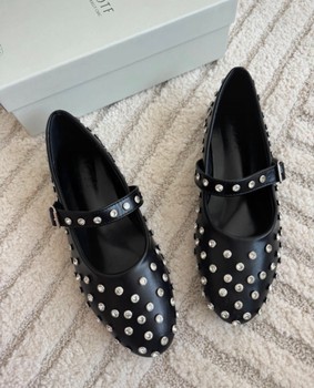 ballet flats