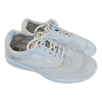 vans ultracush sneakers white minimalist casual streetwear skater clean aesthetic normcore