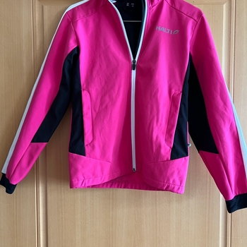 Pink musta softshell takki