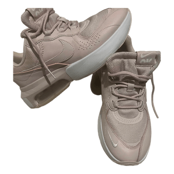 Nike roosad tennised