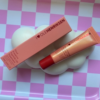 Ole Henriksen Pout Preserve Peptide Lip Treatment -huulivoide 