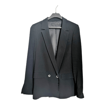 Musta pidempi bleiseri