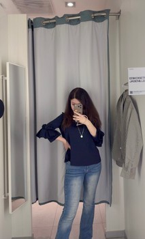 COS Cos mørkeblå top med flæseærmer, Størrelse S / 36 — Secondhand ...