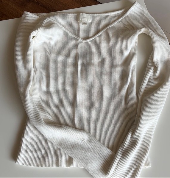 H&M White ribbed long-sleeve off shoulders top