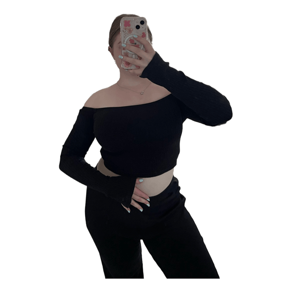 Musta pitkähihainen crop top