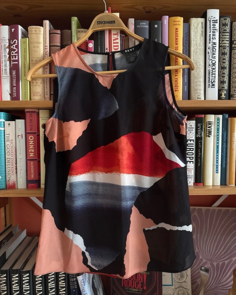 DKNY toppi