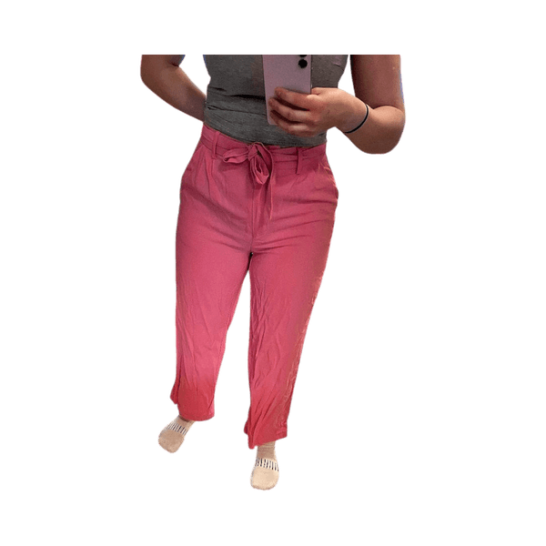 Vaaleanpunaiset housut