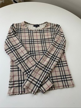 Burberry women’s long-sleeve shirt (M)