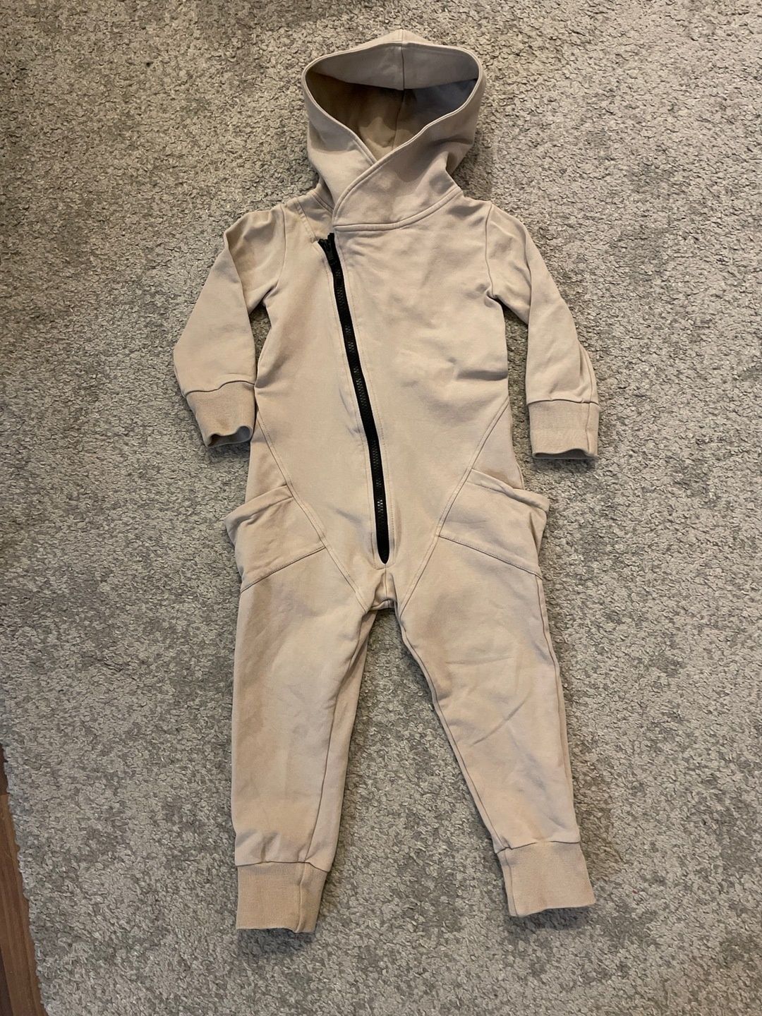 Gugguu kids' clothing