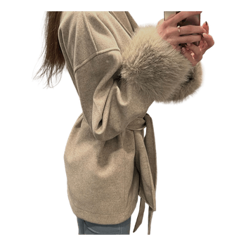Beige coat with fur