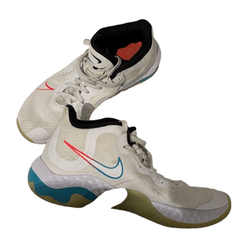 Nike sports shoes