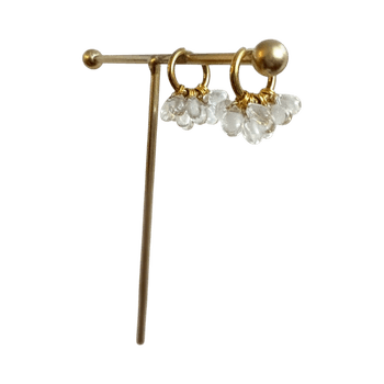 Kirkkaat läpinäkyvät lasipisara-korvakorut