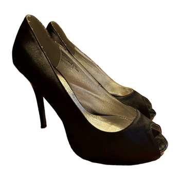 Bianco. heels