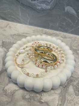 Padėkliukas papuošalams iš cemento