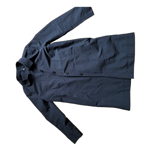 Blå trenchcoat