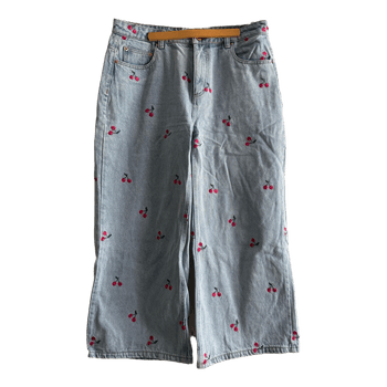 Light wash cherry jeans