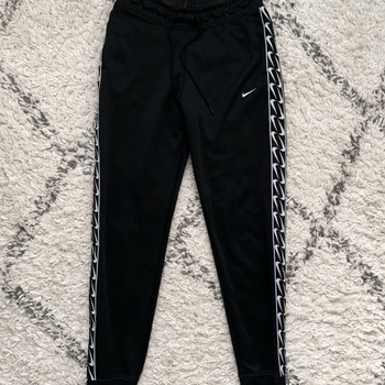 Nike sportswear