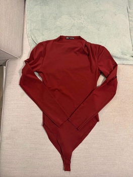Zara punane body