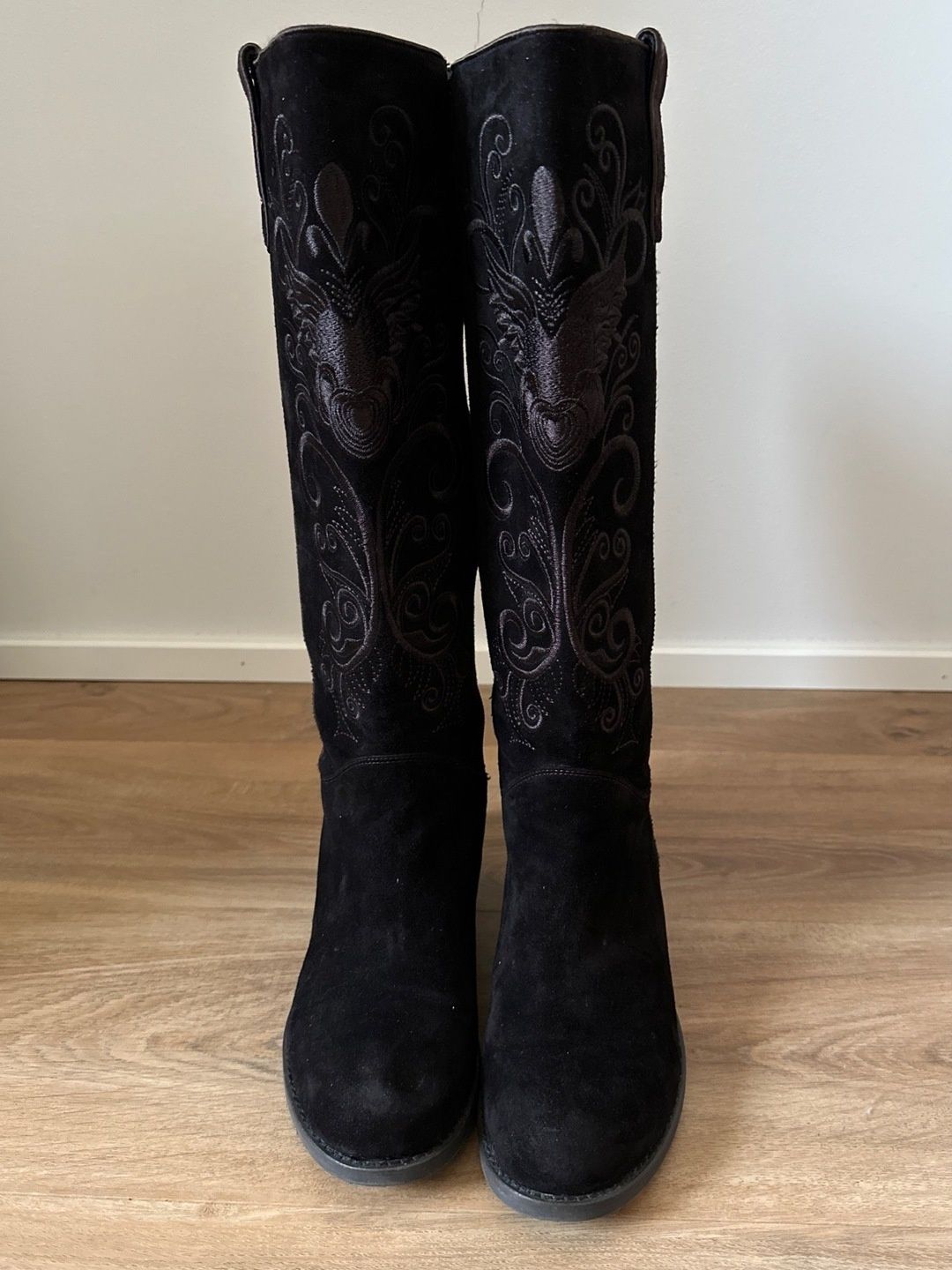 Adige boots