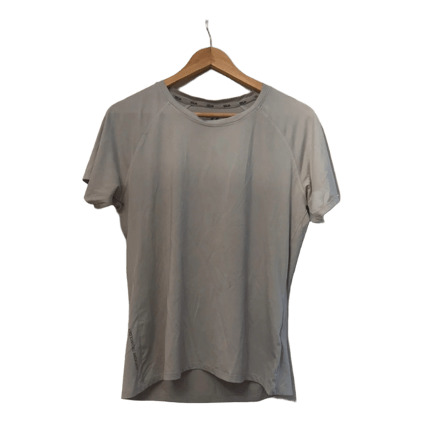 Vit träningst-shirt