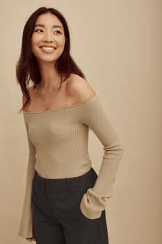 Off Shoulder Knitted Top