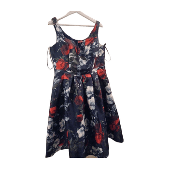 Chi chi london dress