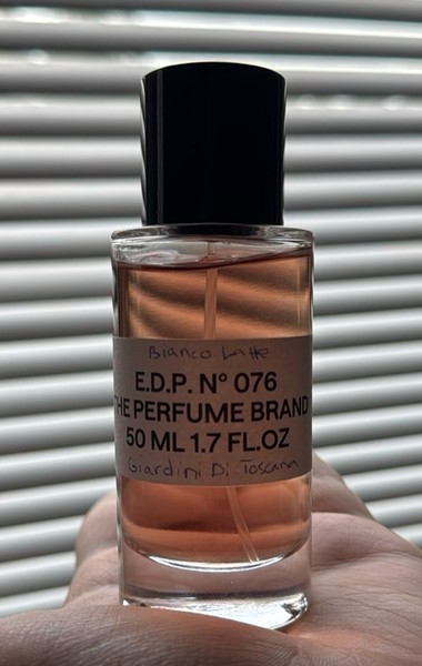 The perfume brand Edp. No. 076