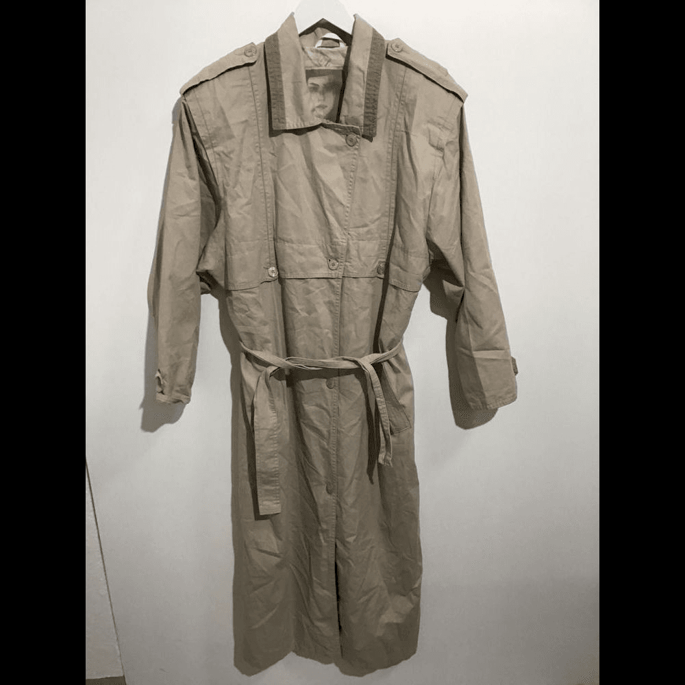 Burberry coat €360.00 | Secondhand Burberry