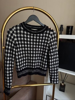 Black and white patterned sweater