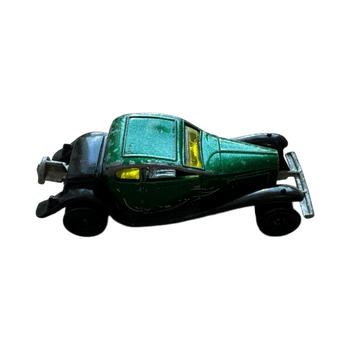 Hot Wheels Bugatti leluauto