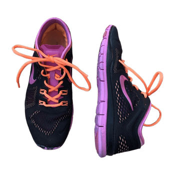 Nike sports shoes