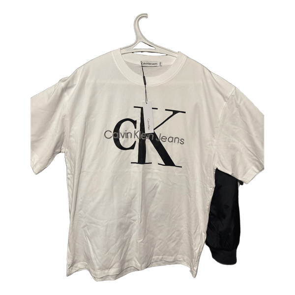 Calvin Klein T-shirt