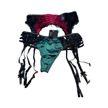 Vihreät satiini stringit