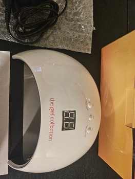 The Gel Collection UV LED lamp