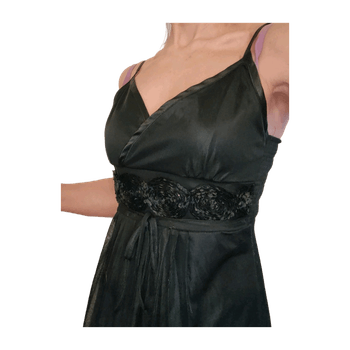 B.young dress