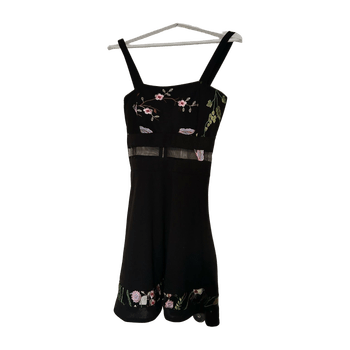 Holly’s dress
