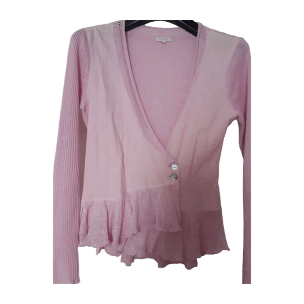 B.young blouse
