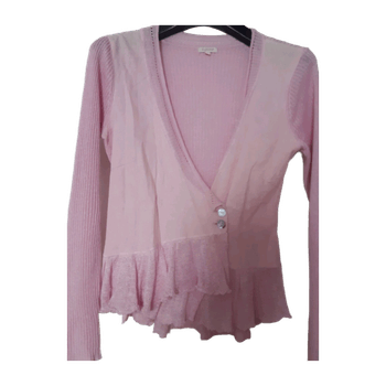 B.young blouse