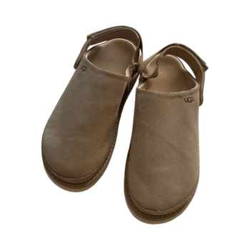 Ugg golden star clog sand