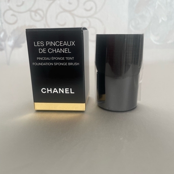 Chanel The Foundation Sponch, meikkisieni